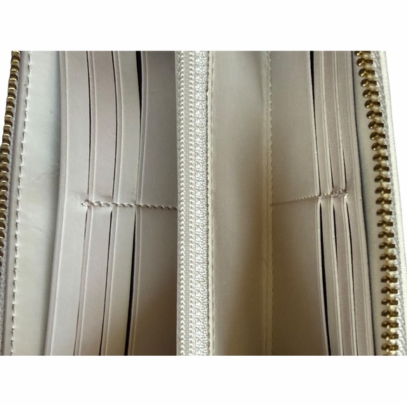 Coach Beige Signature Canvas Zip Wallet with Cream Trim - Picture 11 of 12